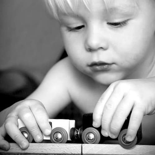 Magnetic trains
